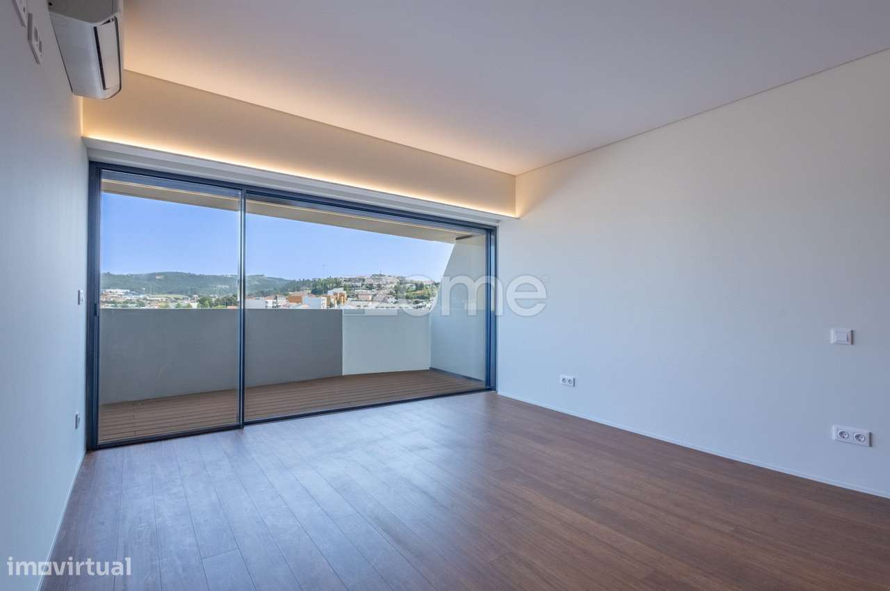 Apartamento T4 Duplex Novo no Prestigiado Edifício Alameda-23