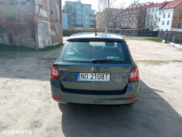 Skoda Fabia 1.0 TSI Ambition - 4