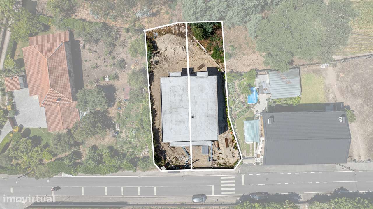 Moradia T3 à venda em Sande São Lourenço - Guimarães-1