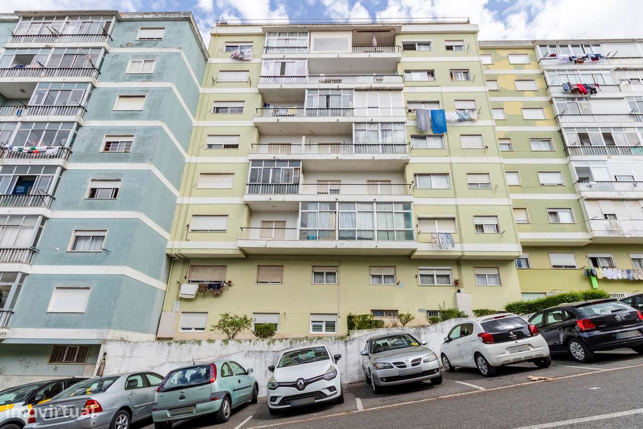 Apartamento T2+1 com Vista Desafogada | Cacém-38