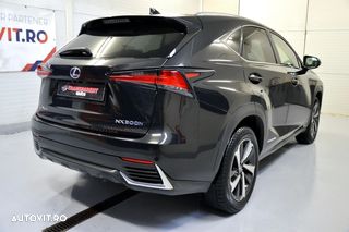 Lexus NX300h AWD Luxury in garantie - 4