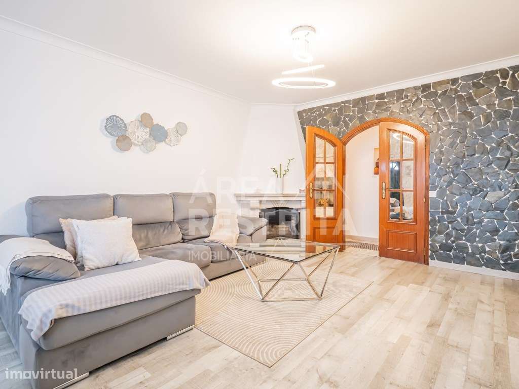 Andar de Moradia R/C com logradouro e quintal - Grande imagem: 4/25