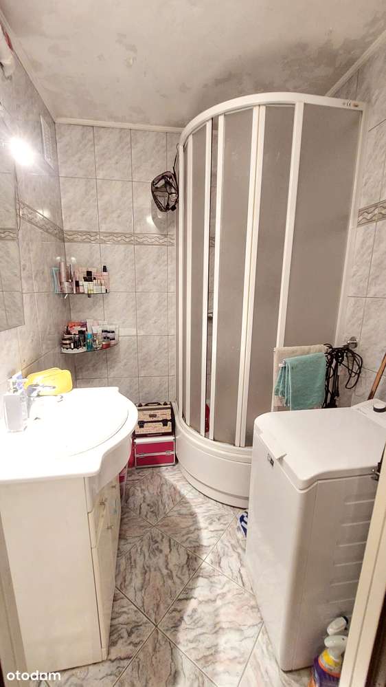 Parter z balkonem, w ogrodzonym bloku-6