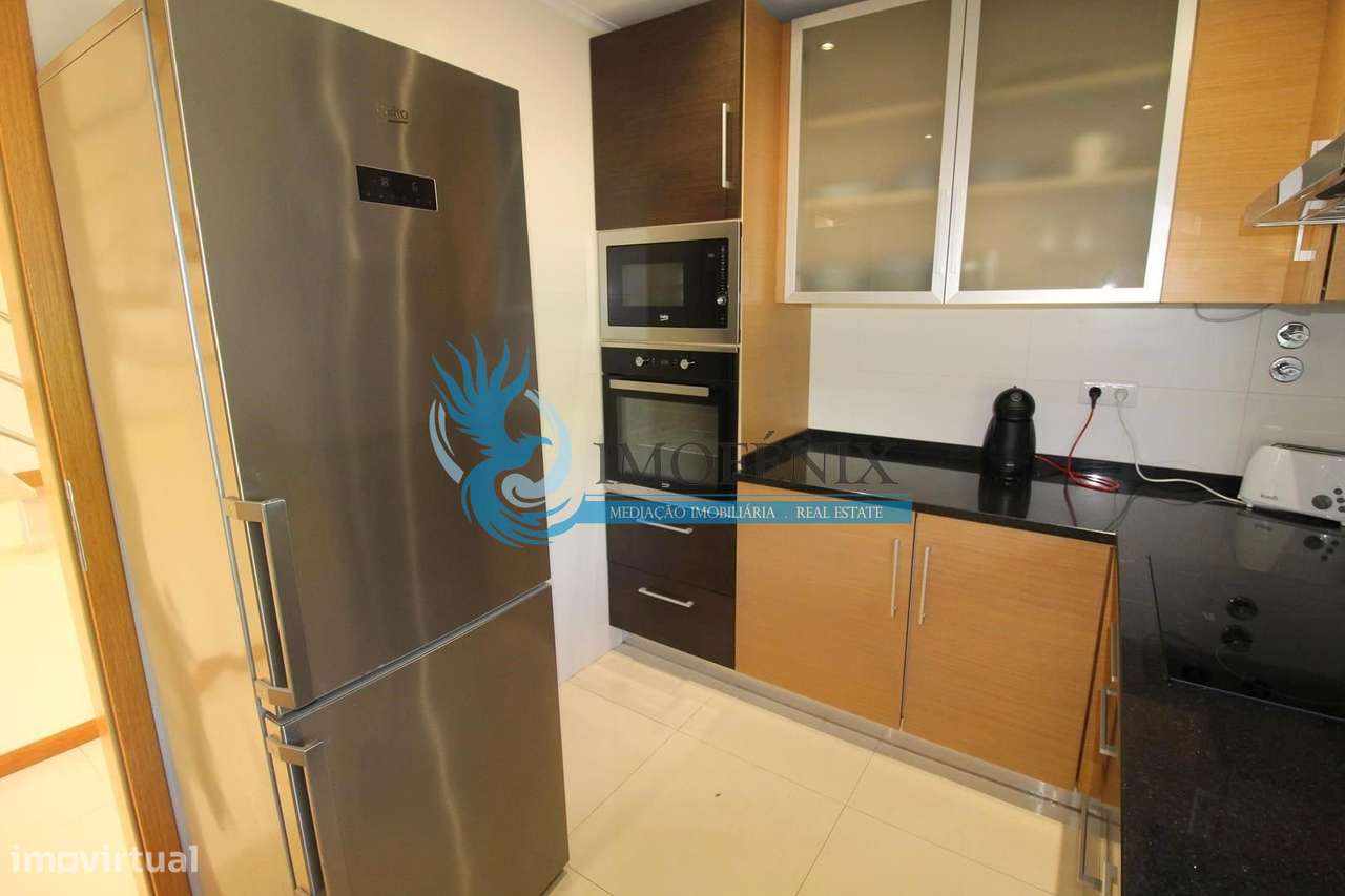 Moradia Geminada renovada T2+1 com piscina e garagem- Patroves- Albufe-9