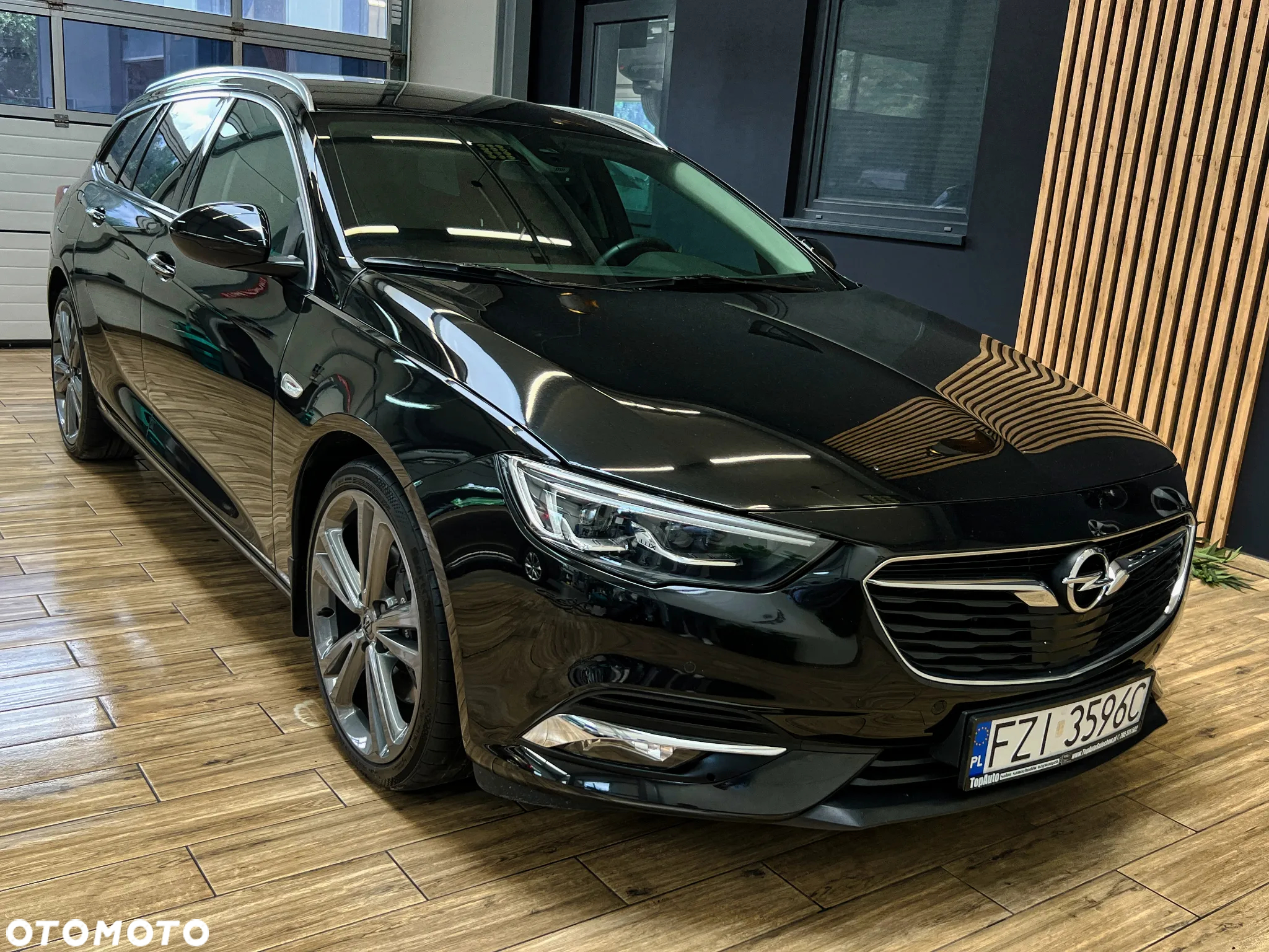 Opel Insignia 2.0 T 4x4 Exclusive S&S - 3