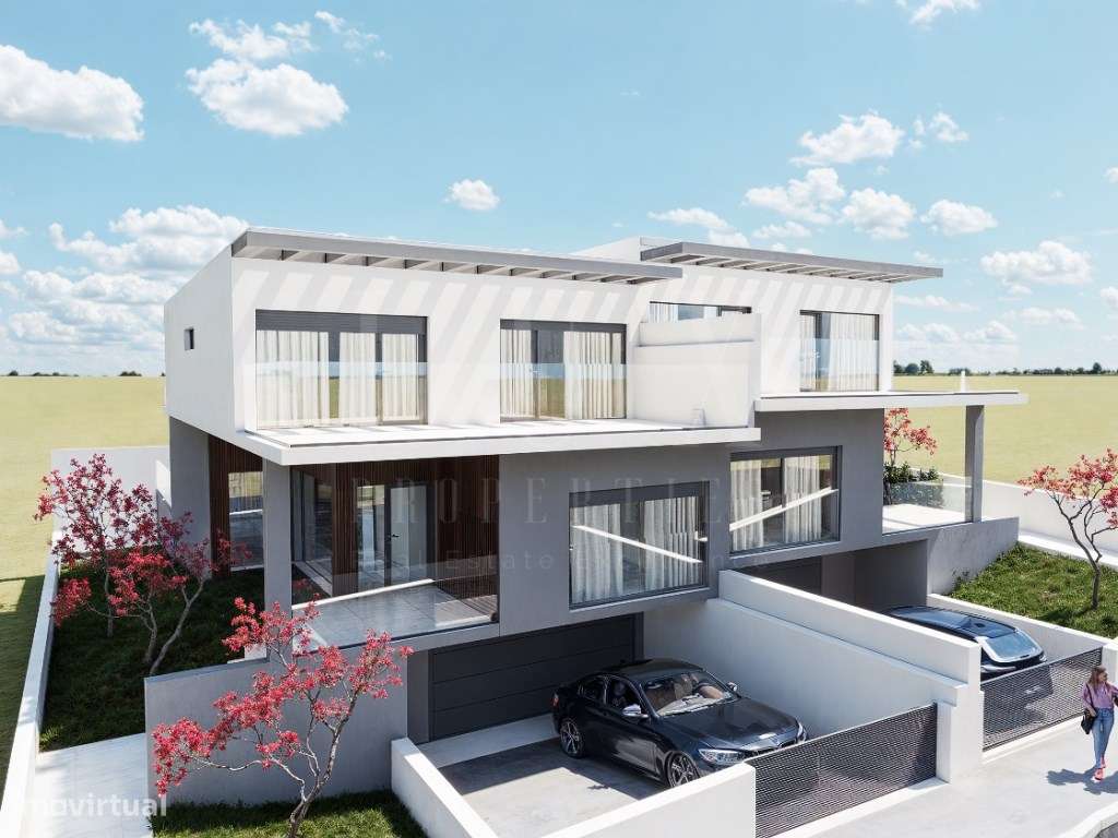 MORADIA T4 CONTEMPORÂNEA COM PISCINA-9