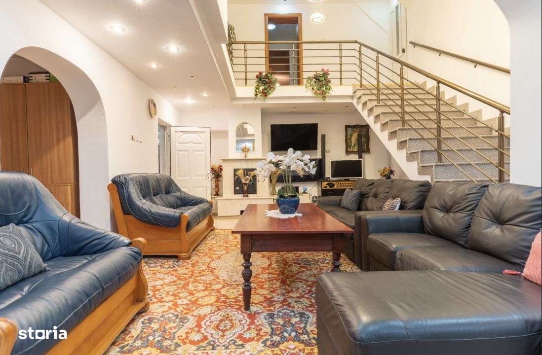 Pensiune Turistica cu Sala de Mese + Casa de Locuit in Cristesti-4