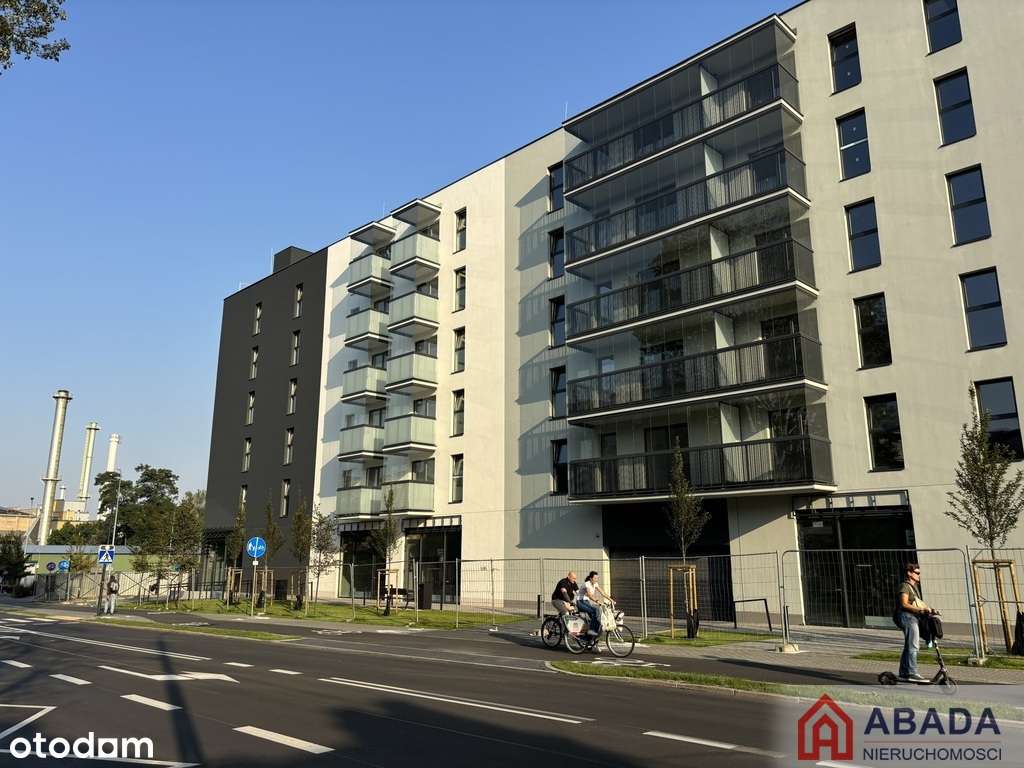 Lokal z dużymi witrynami od głównej ulicy | Promo-10