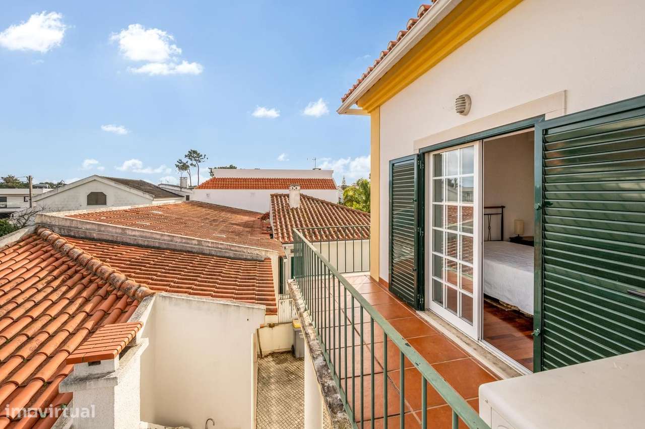 Moradia Isolada T3 com jardim, Aroeira, Almada-18