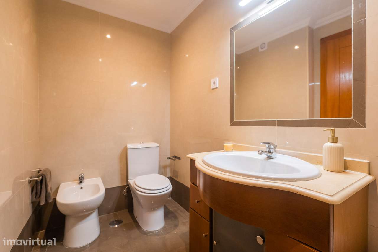 Apartamento T2 na Quinta do Conde com areas de 136m2-33