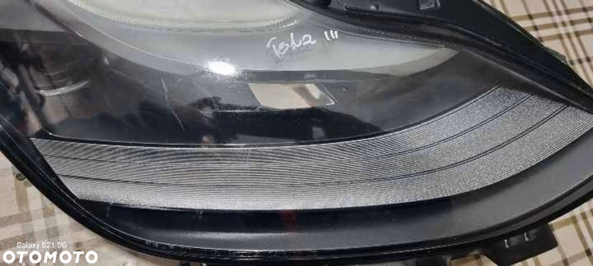 Tesla Model Y III LAMPA PRAWA PRZÓD UK - 9