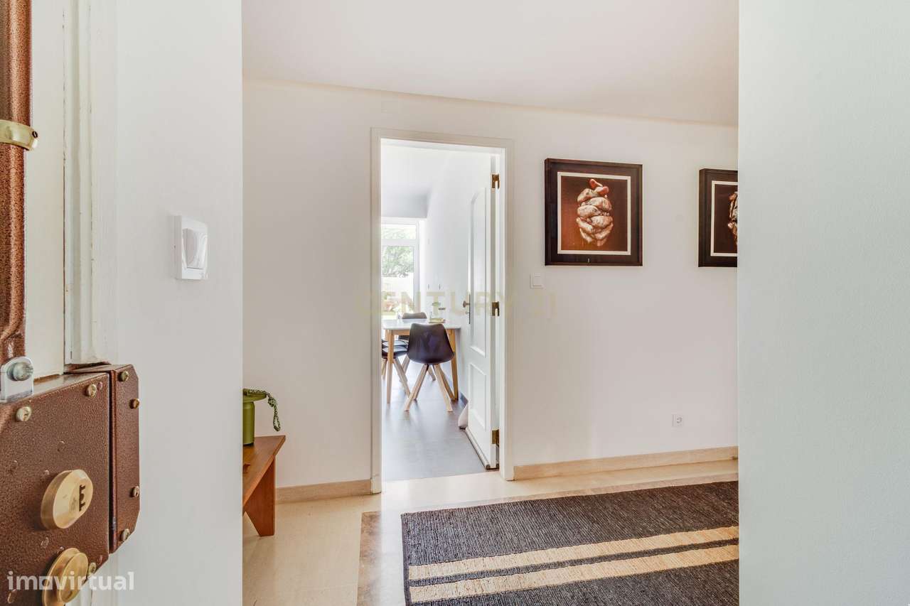 Elegância, Harmonia e Exclusividade — O Seu Refúgio de Luxo na Costa d-8