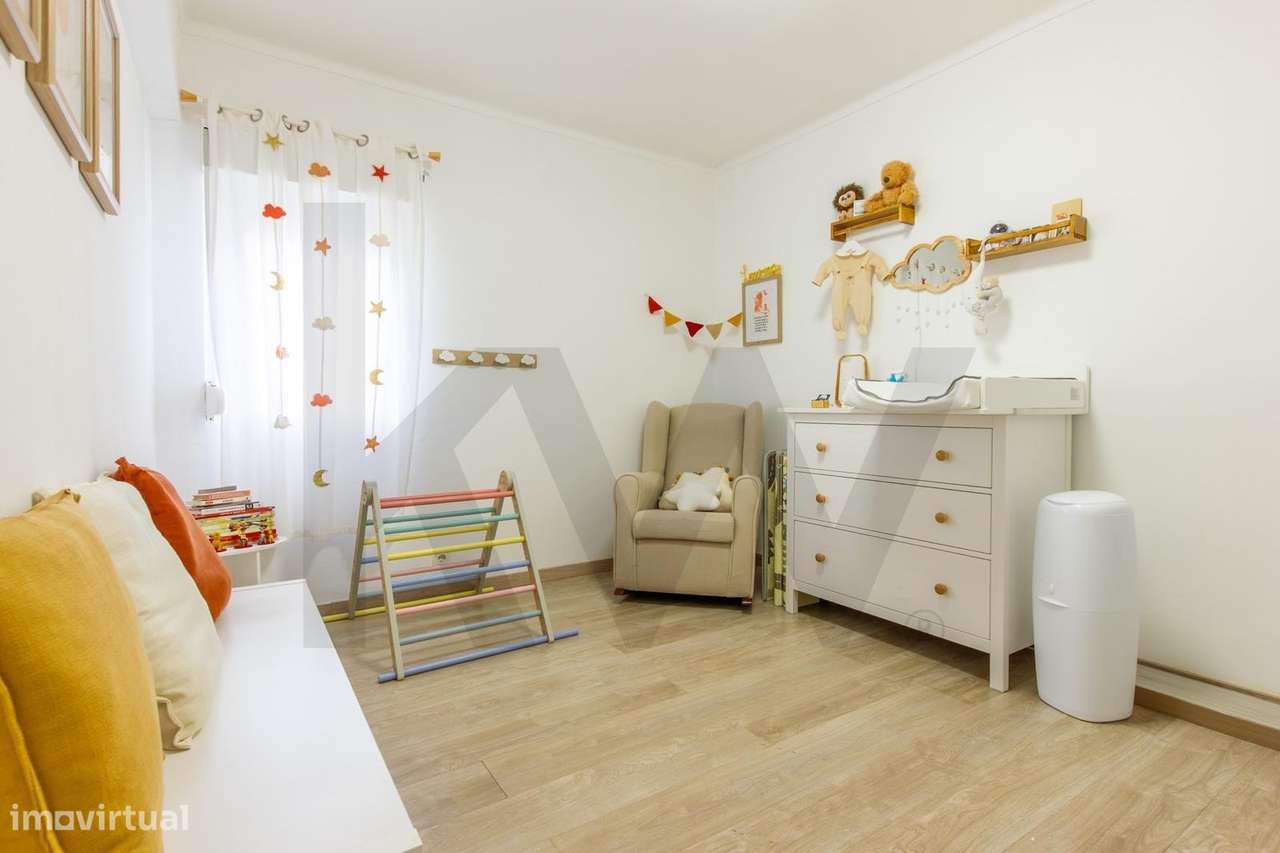 Apartamento T2 remodelado no Alto Seixalinho, Barreiro-14