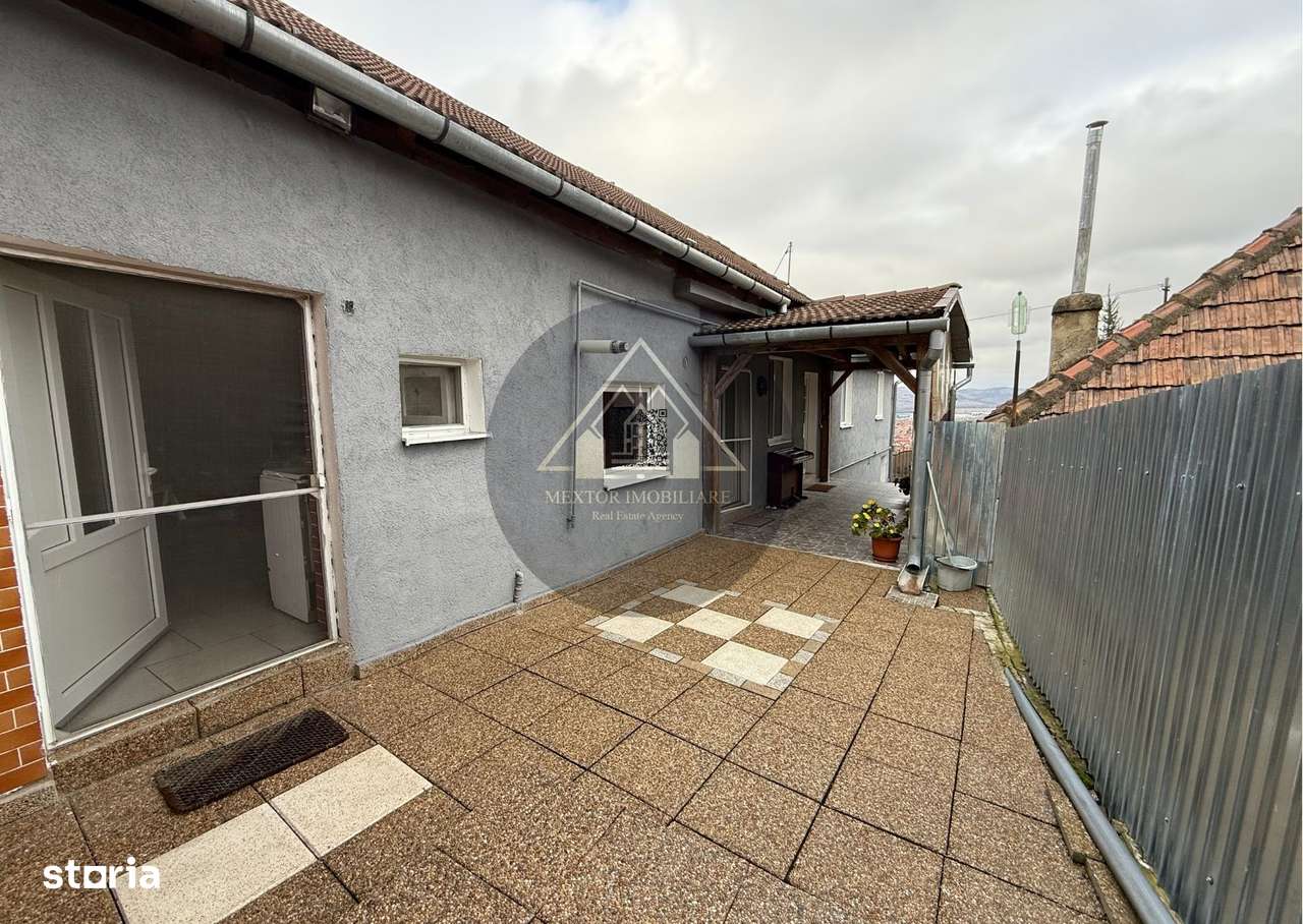 Casa 3 camere, Medias-5