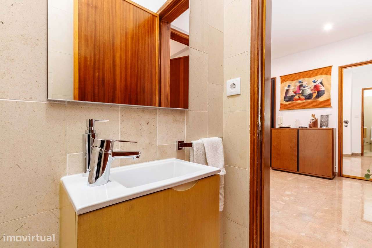 Apartamento T3 em Casal de São Brás, Amadora-37