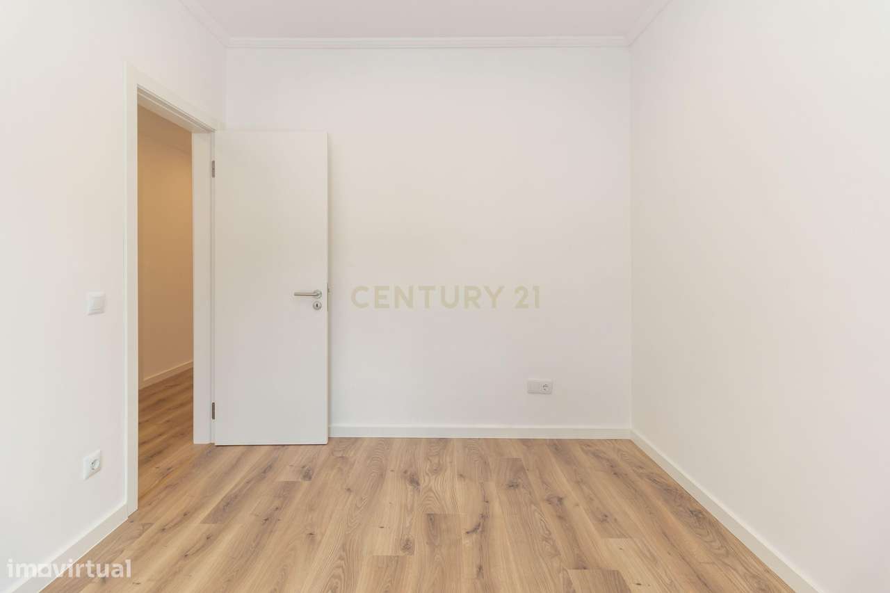 APartamento - T5  A ESTREAR-  com Espaço Exterior-  Palmela-23