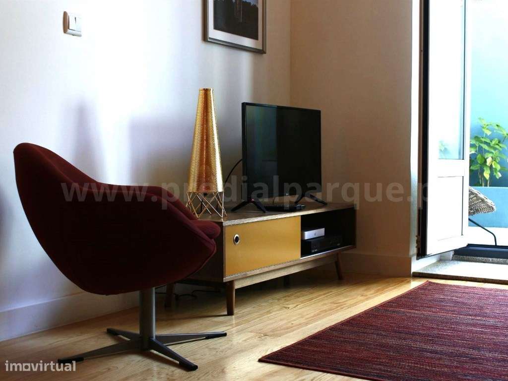 Loft c/terraço no Centro do Porto-3
