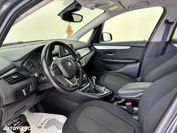 BMW Seria 2 216d - 12