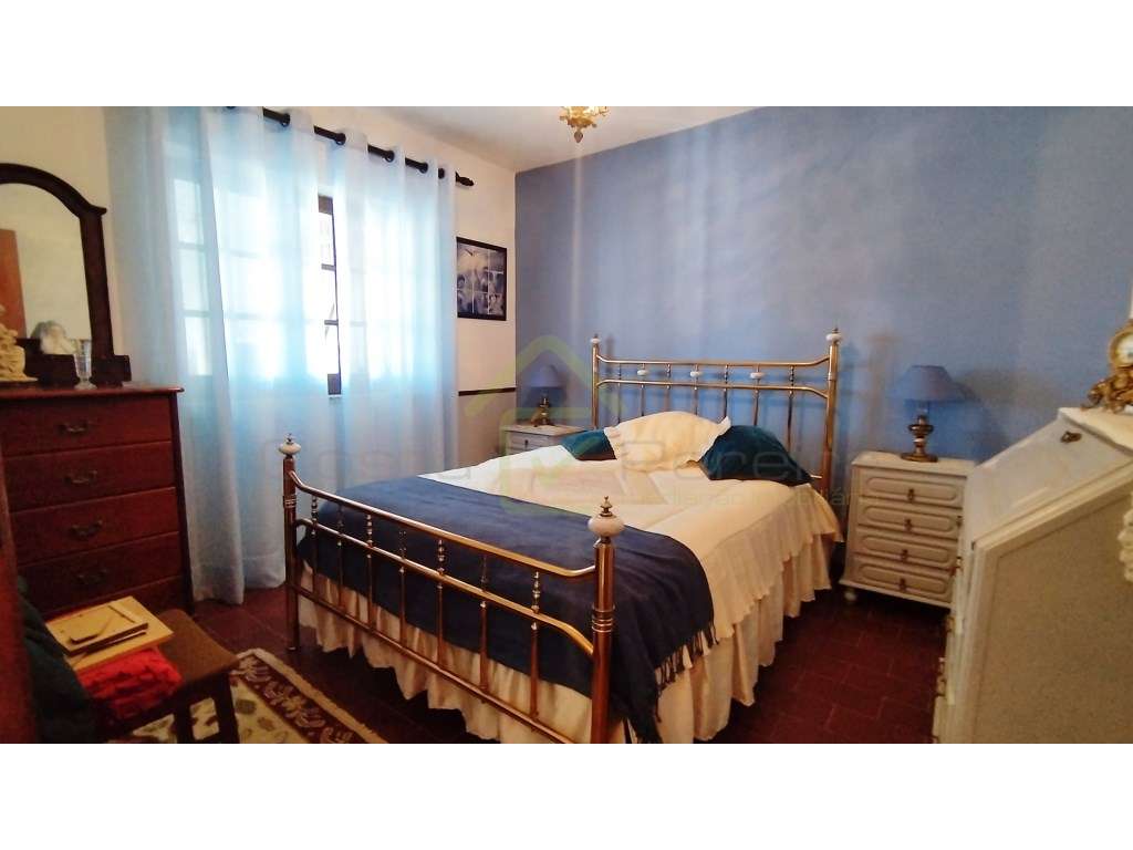 Moradia T2+2 a minutos das praias de Santa Cruz, Santa Rita e Porto...-7