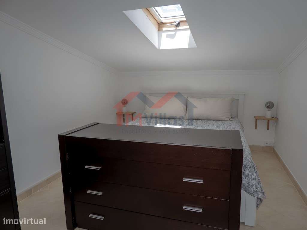 Apartamento T4 dúplex com vista mar, piscina e garagem, perto da pr...-25