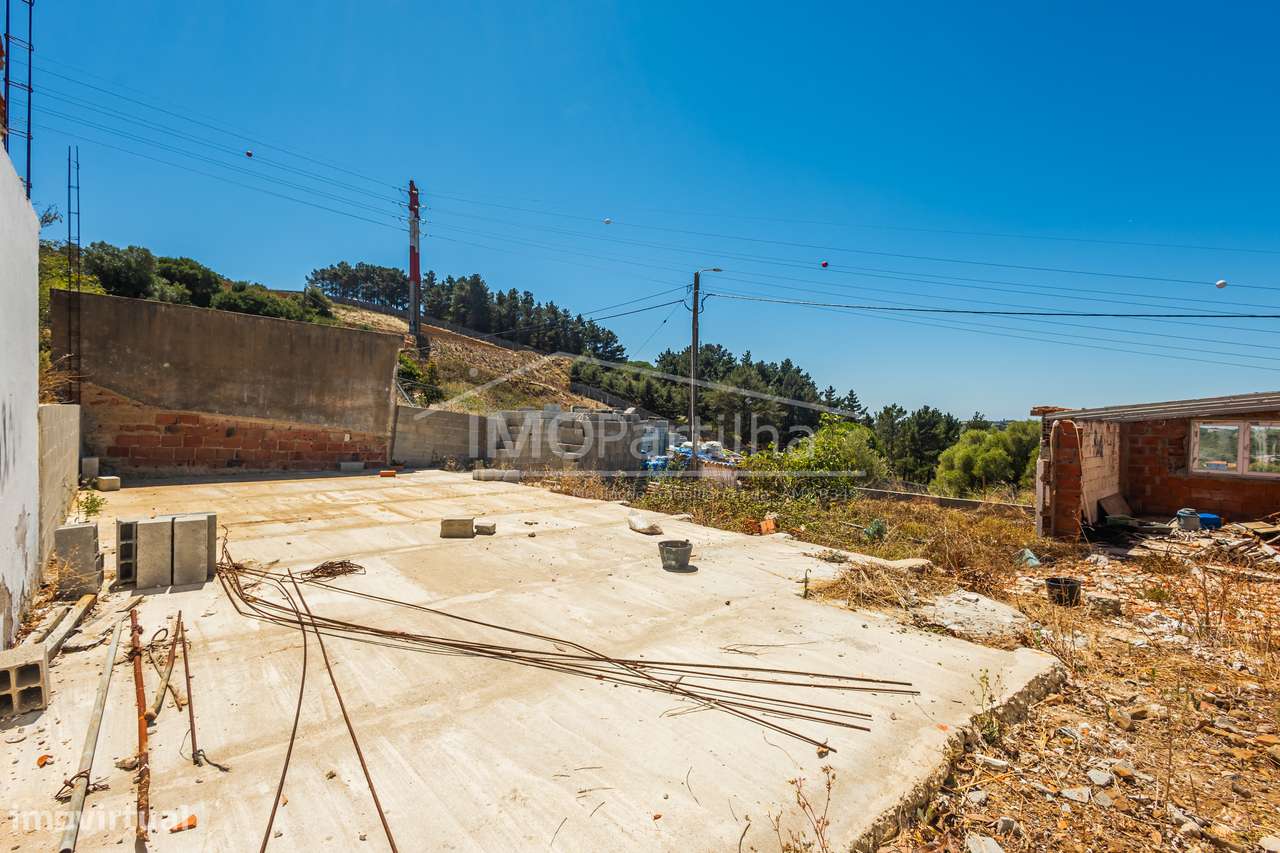 Manique de Cima | Prédio Urbano 255,5 m² | AUGI | Investimento-6