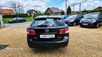 Toyota Avensis 1.8 Premium - 17