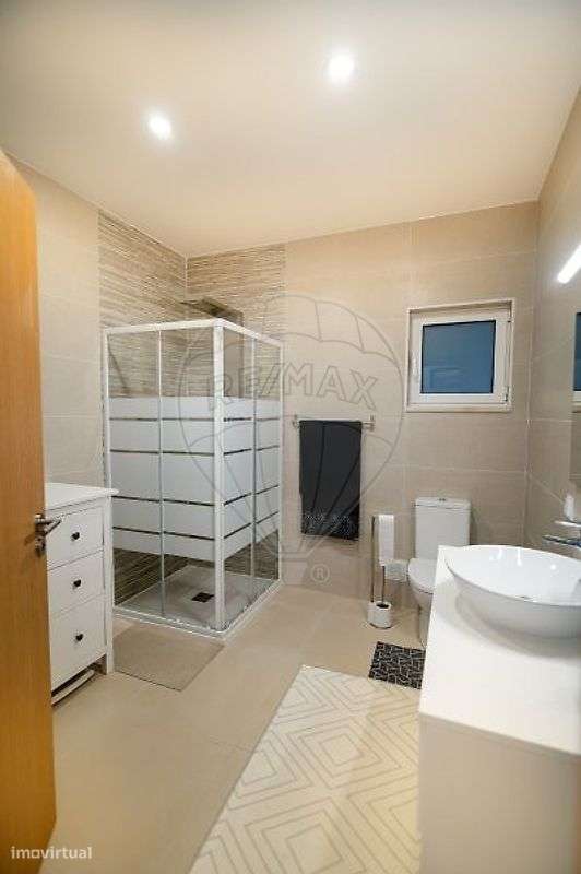 Moradia T5 para venda-24