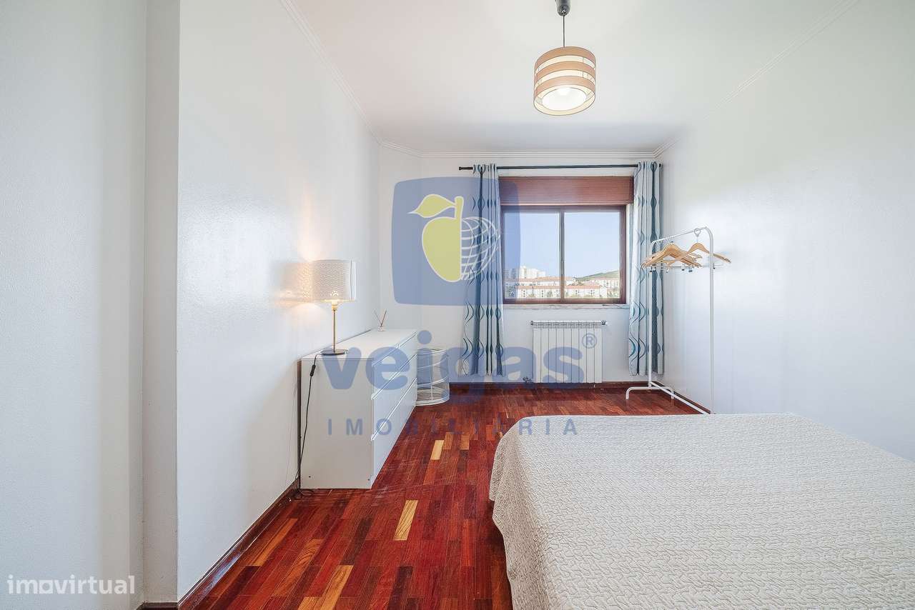 Apartamento T2 como novo, equipado e mobilado em Fitares-11
