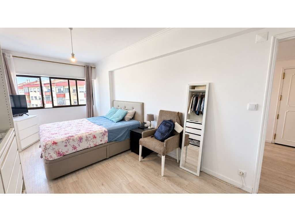 T3 Remodelado | 2 Frentes | Muita Luz Natural | 2 WC | Grande Arrec...-9