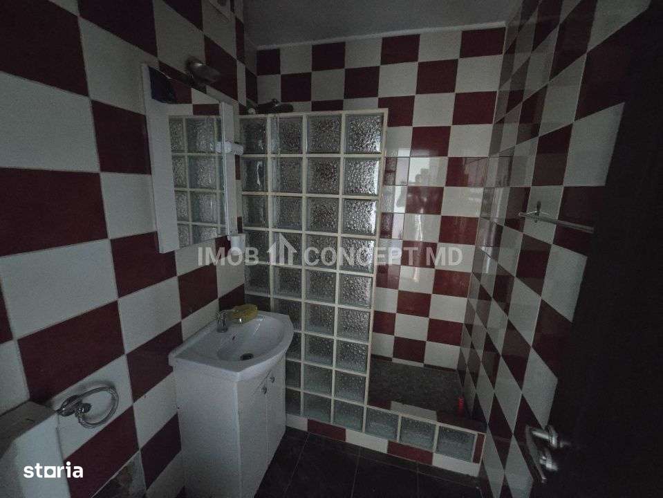 Vanzare apartament 2 camere in zona Nord-Piata-12