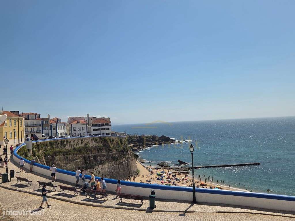 Charmosa moradia T4, na Ericeira, com fantástica vista mar-12