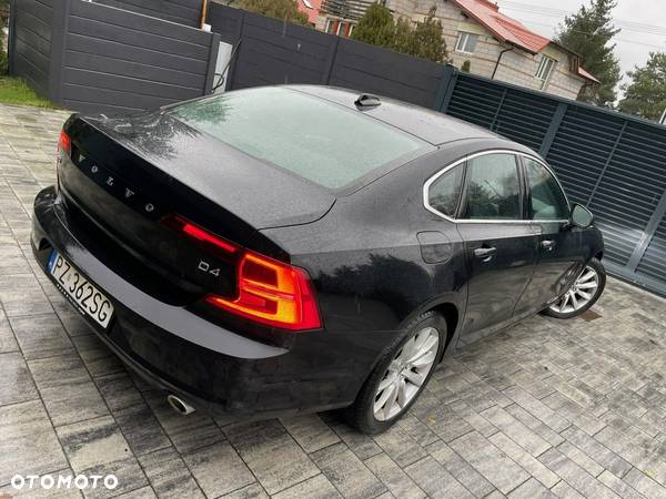 Volvo S90 - 21