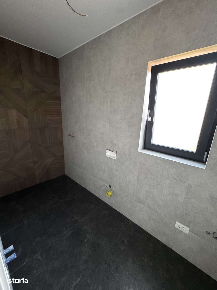 500 mp teren! ASFALT! CANALIZARE! Incalz in pard! Casa Tomesti-9