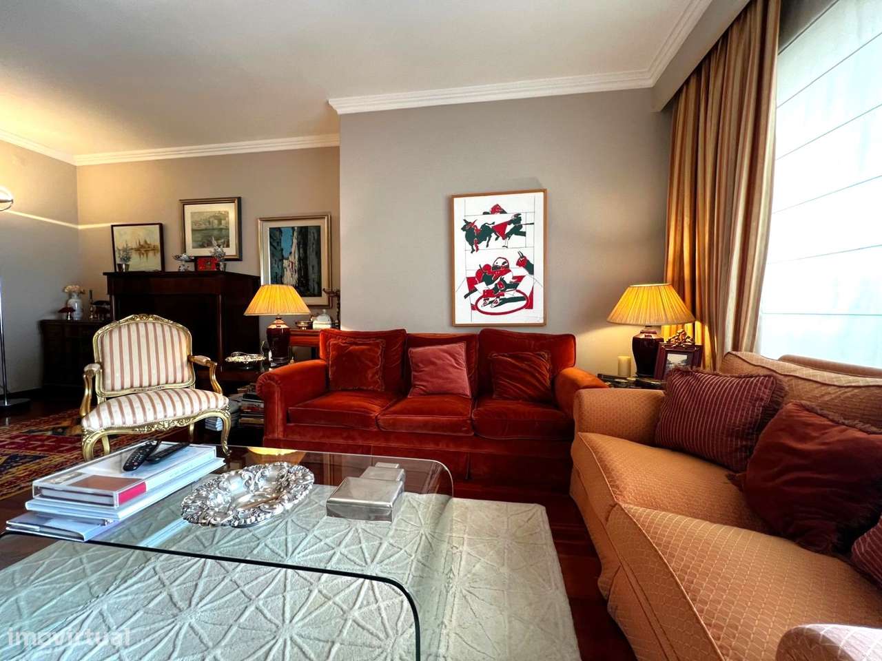 T4 no Aviz muito bem localizado - Grande imagem: 4/25