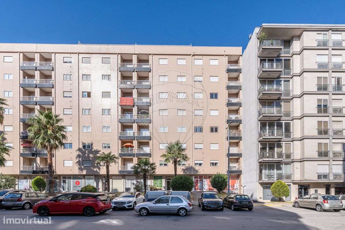 Apartamento T5 para arrendamento - Grande imagem: 2/28