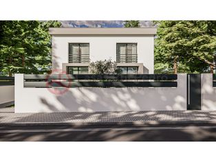 Moradia Isolada T3+1 de dois pisos com garagem, Azeitão - Grande imagem: 3/25