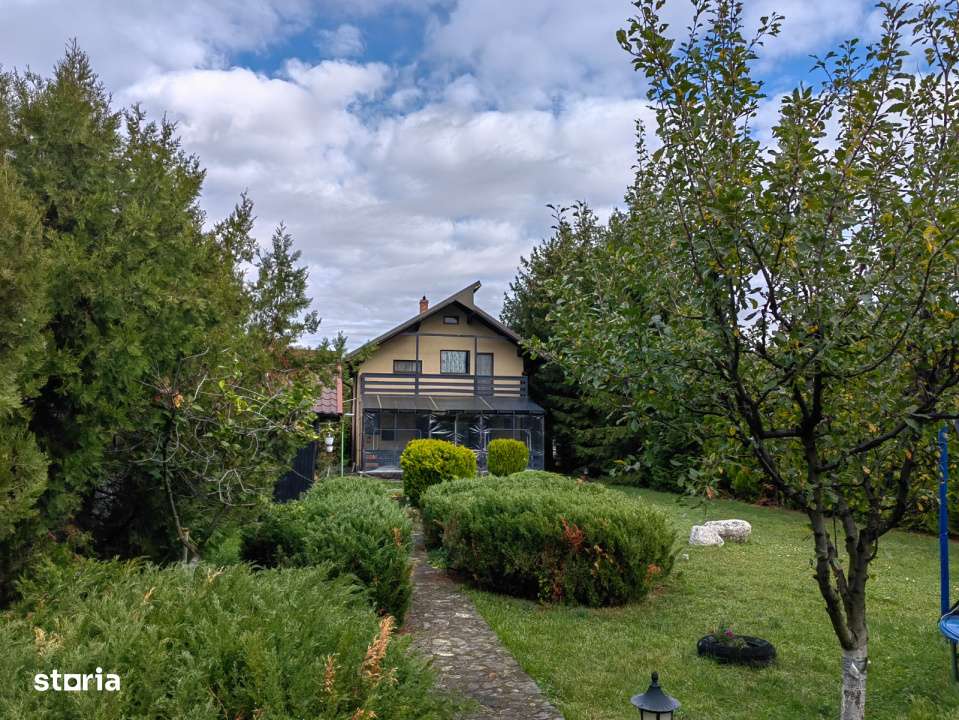 Vila de vanzare Brebu Prahova – S+P+E+M, 193 mp construiti, curte ge-0