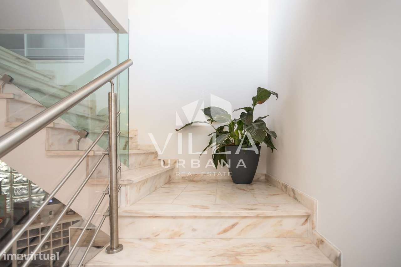 Moradia T3+1 Isolada com Jardim e Excelentes Áreas | Quinta do Anjo-38