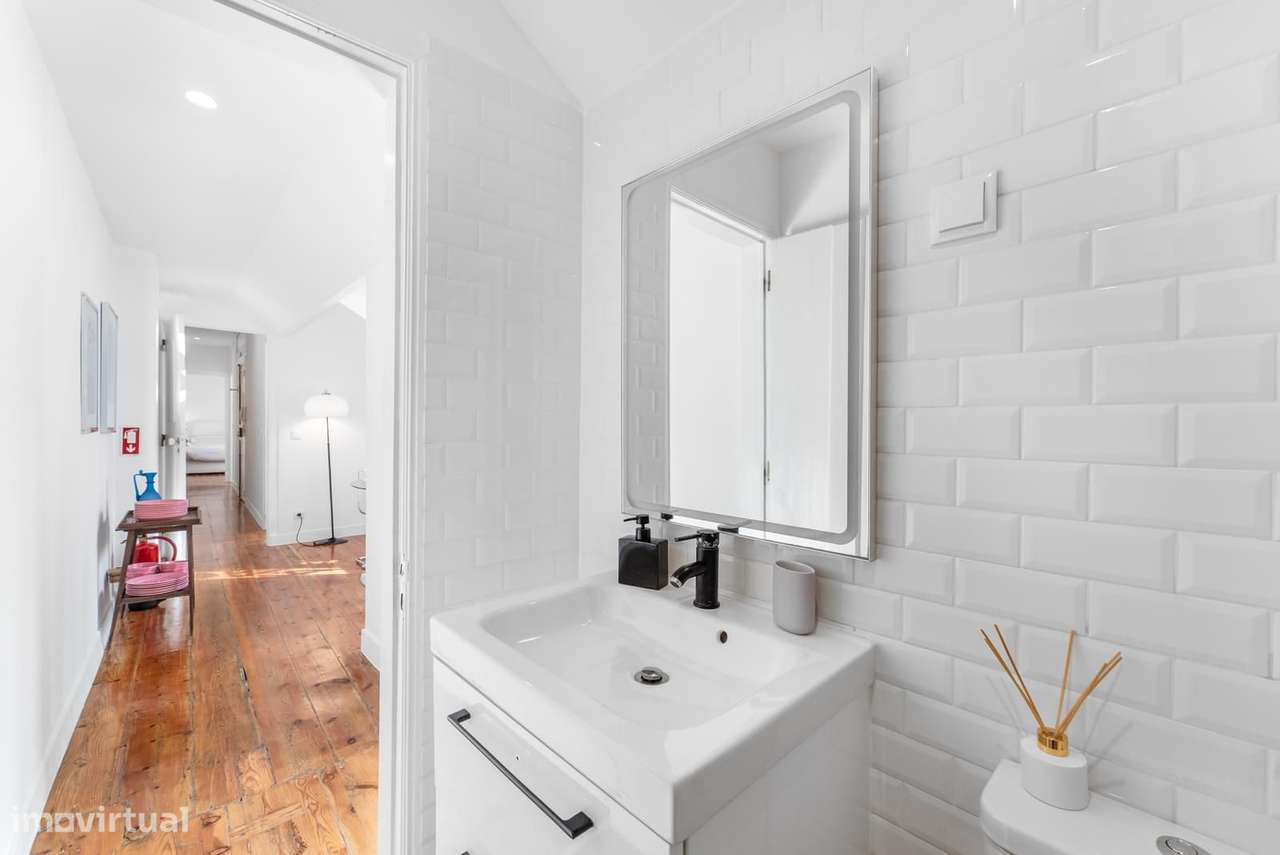 Apartamento T2 com varanda, Príncipe Real, Lisboa-15