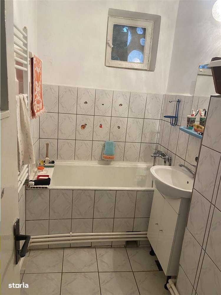 Apartament 2 camere , zona cartier Gara , etaj 14 , curat , liber , ce - Imagine principală: 4/7