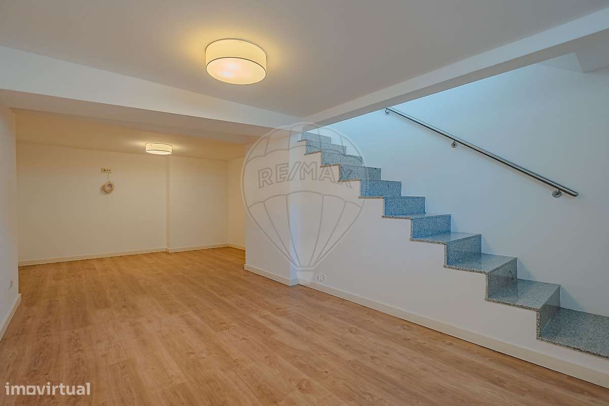 Moradia T2 para venda-9