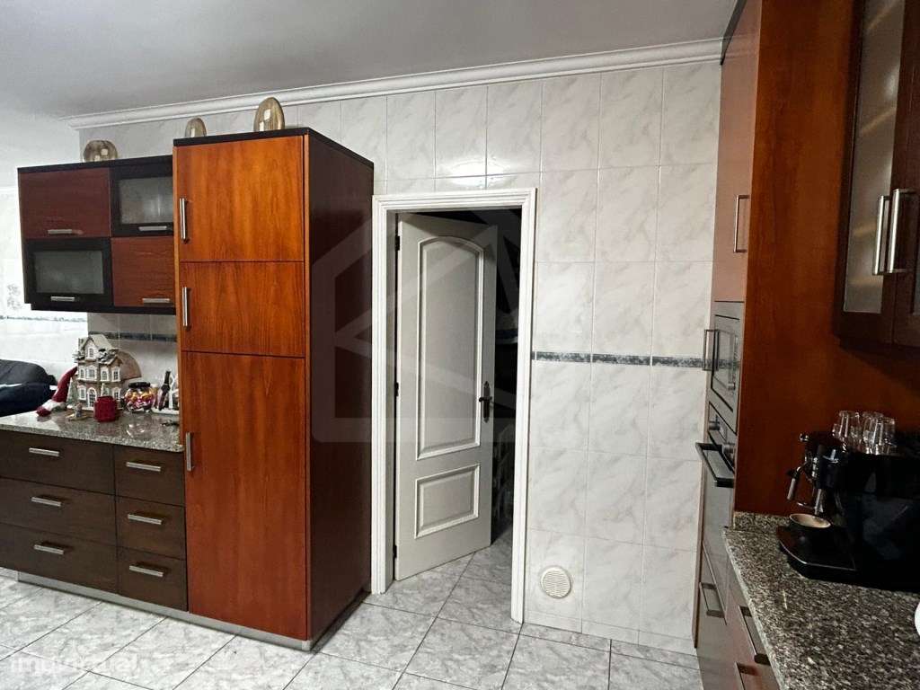 Moradia Isolada T3 em Escapães-4