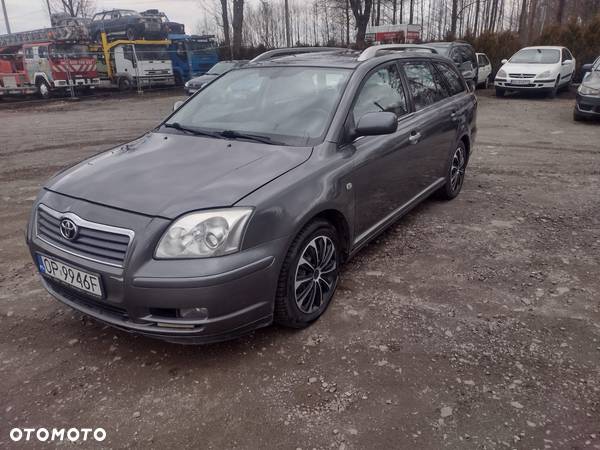 Toyota Avensis 2.0 D-4D High - 1