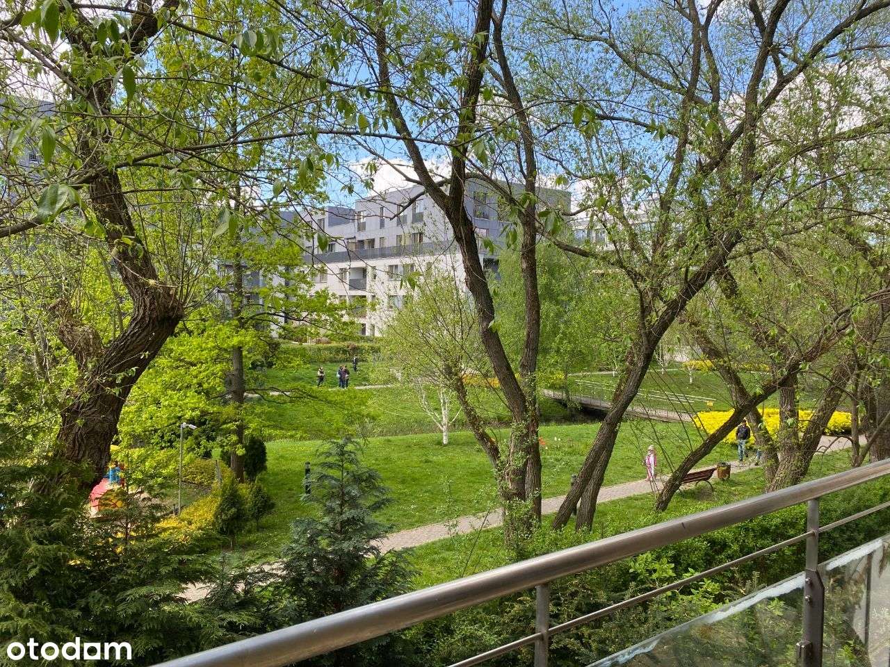 Bezposrednio, widok na park i rzeczkę, duzy taras - Pełny obrazek: 2/13