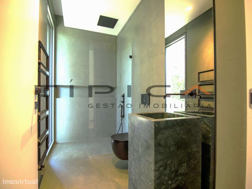 Moradia LUXO Condomínio Privado-15