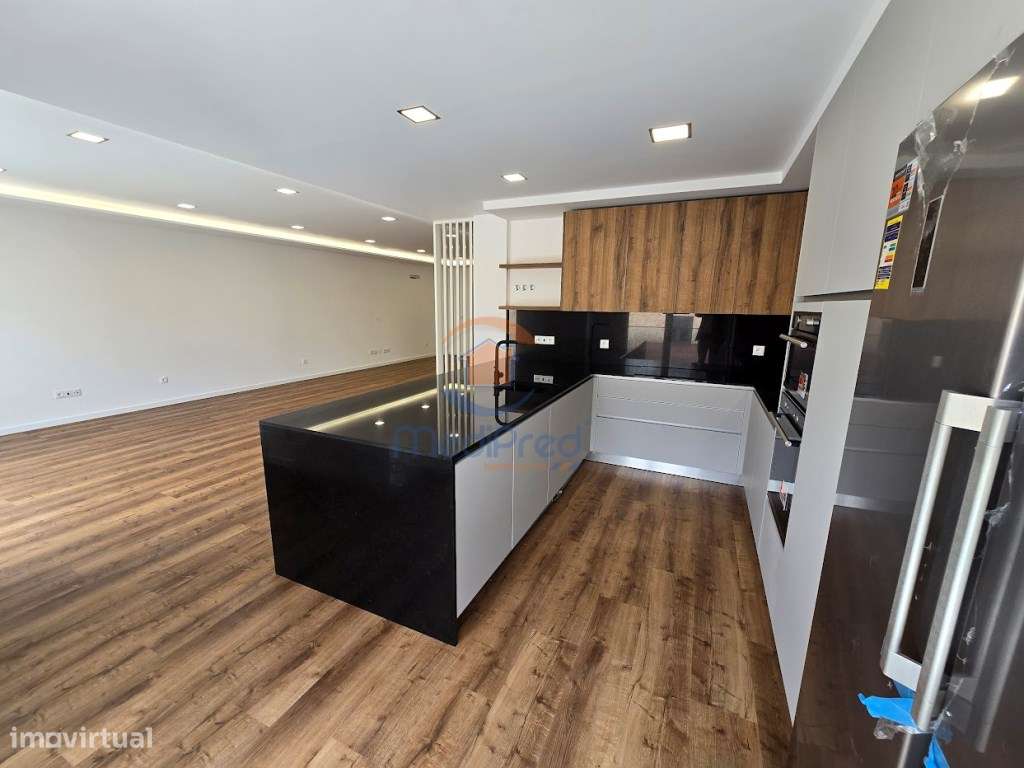 Moradia T5+1 c/ Piscina e Terraço Panorâmico | Famões, Odivelas - Grande imagem: 5/60