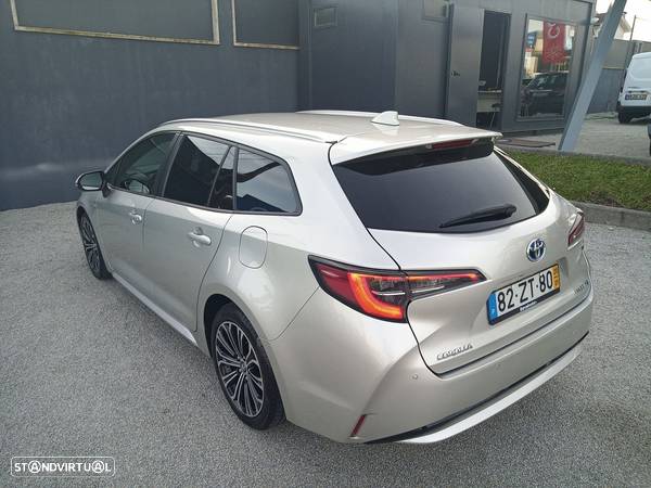 Toyota Corolla Touring Sports 1.8 Hybrid Comfort+P.Sport - 4