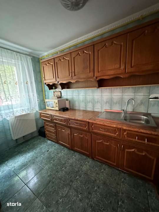 Apartament 4 camere, 70 mp, etaj 1, zona Hurmuzachi ,Radauti - Imagine principală: 5/12
