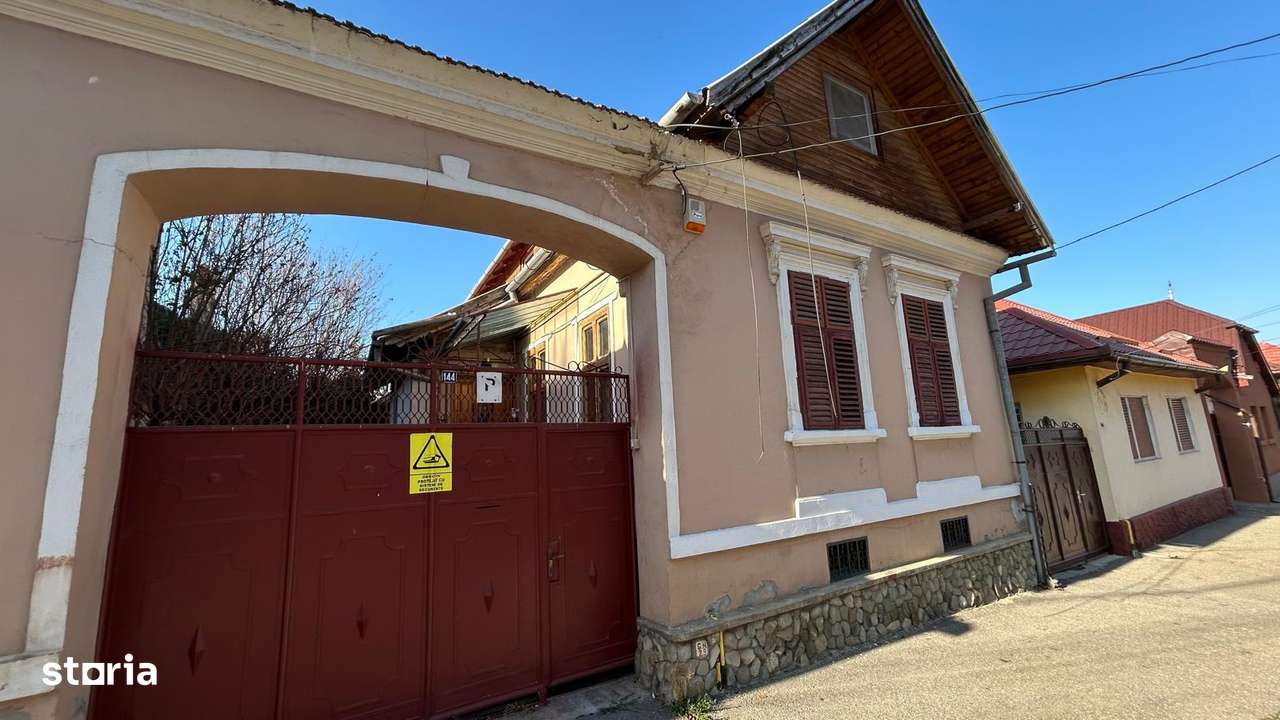 Casa Rasnov cu garaj-0