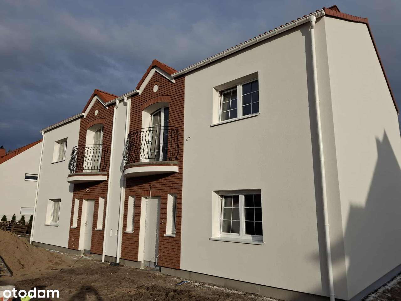 dom bliźniak Krosno/Mosina ok.115 m2 /kanalizacja, gaz-0